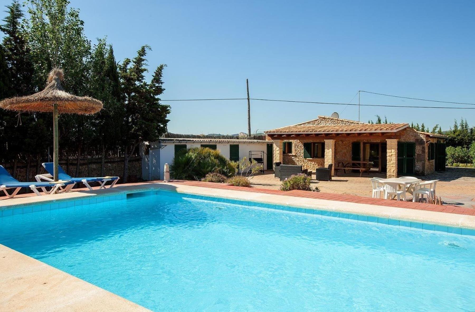 Helles Haus Fuer 6 Personen Mit Pool Und Klimaanlage 500 Meter Vom Entfernt * Польенса